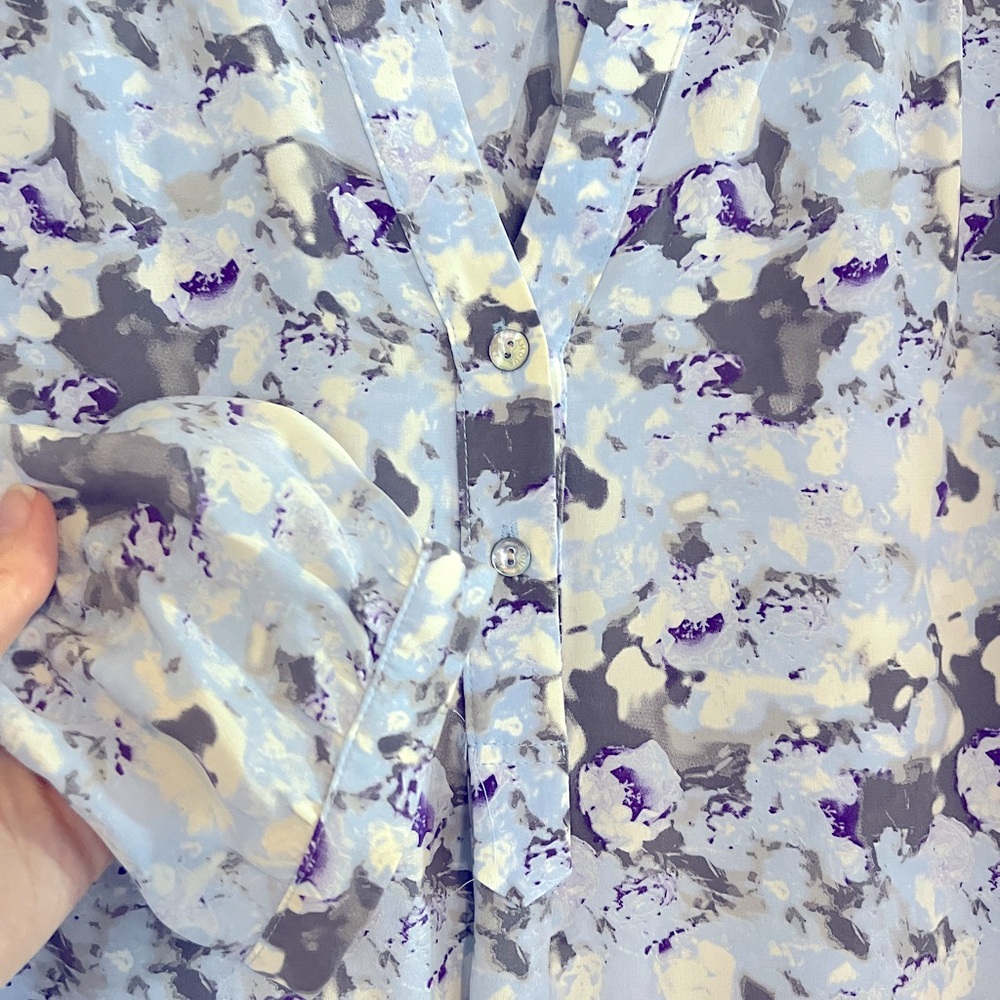 Amour Vert Abstract Floral Silk Blouse | L - Picture 2 of 4
